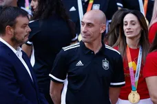 Pedro Sanchez receives to the Spain Women Team as World Cup Champions