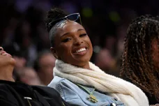 Chicago Bulls v Los Angeles Lakers