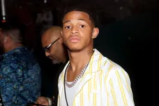 Floyd Mayweather v Logan Paul