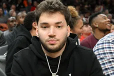 charleston-white-waitress-adin-ross