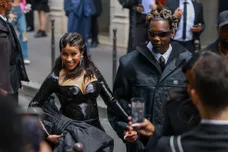 Balenciaga : Outside Arrivals - Paris Fashion Week - Haute Couture Fall/Winter 2023/2024