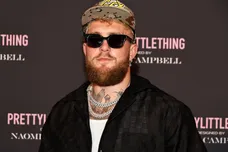 PrettyLittleThing x Naomi Campbell - Arrivals