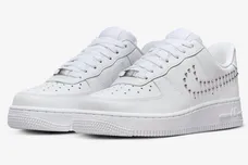 Nike-Air-Force-1-Low-White-Metallic-Silver-FQ8887-100-4