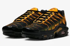 Nike-Air-Max-Plus-Black-Sundial-DM0032-007-4