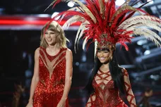 2015 MTV Video Music Awards - Show