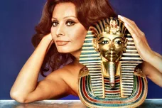 Sophia Loren Portrait Session