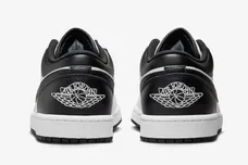 Air-Jordan-1-Low-White-Black-2024-553558-132-5