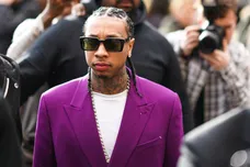 Street Style - Paris Fashion Week - Menswear F/W 2020-2021 : Day Four