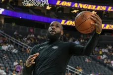 Brooklyn Nets v Los Angeles Lakers