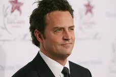 9th Annual Dinner Benefiting The Lili Claire Foundation - Arrivals