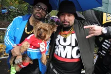 New Yorkers show costumed dogs for Halloween