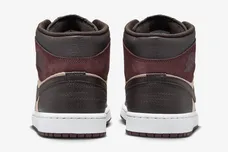 Air-Jordan-1-Mid-SE-Paris-YMCA-5