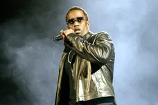 Jay-Z's "Best Of Both Worlds" New York - Performance - November 1, 2004