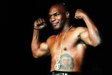 US boxer Mike Tyson shows his fitness fo
