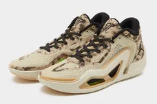 Jordan-Tatum-1-Tunnel-Walk-1