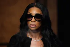 Floyd Mayweather v Aaron Chalmers - Press Conference - Leonardo Royal Hotel