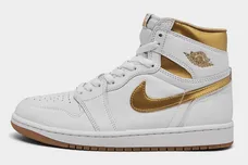 Air-Jordan-1-High-Metallic-Gold-FD2596-107