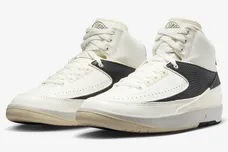 Air-Jordan-2-Sail-Black-Womens-4