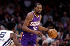 Memphis Grizzlies v Phoenix Suns