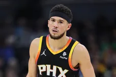 Phoenix Suns v Indiana Pacers