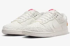 Nike-Dunk-Low-Give-Her-Flowers-FZ3775-133-4
