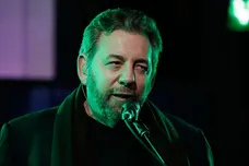 AOL Build Speaker Series - Band JD &amp; The Straight Shot