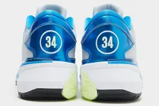Nike-Zoom-Freak-5-Ode-To-Your-First-Love-DX4985-402-3