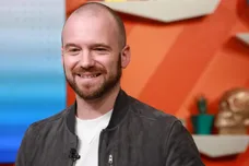 Celebrities Visit BuzzFeed's "AM To DM" - February 18, 2020