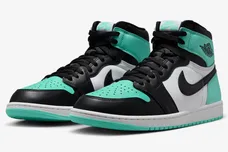 Air-Jordan-1-High-OG-Green-Glow-DZ5485-130-4