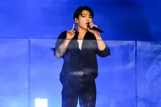 Jung Kook surprise concert in Times Square