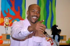 Stephon Marbury annouces his donation to the "F-R-E-E Summer Reading Program" at the Brooklyn Public Library - June 1, 2000
