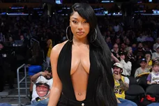 Celebrities At The Los Angeles Lakers Game