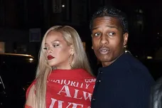 ASAP Rocky Rihanna Fan Flirting Reaction Confrontation Hip Hop News