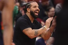 Toronto Raptors vs Philadelphia Flyers