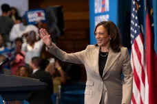 US-VOTE-POLITICS-HARRIS