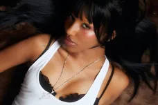 chrxrry22 poppin out