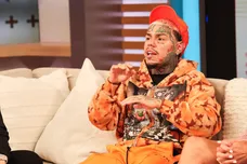 Tekashi 69 And Lenier Mesa Visit "El Gordo Y La Flaca"