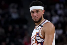 Phoenix Suns v Los Angeles Clippers