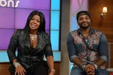 Bethenny Hosts Gabby Douglas Surprises Three Gymnasts, Kathy &amp; Rich Wakile, Jim Jones &amp; Chrissy Lampkin, June Diane Raphael, Casey Wilson