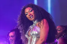 Syndication: Desert Sun