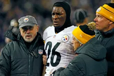 NFL: Pittsburgh Steelers at Baltimore Ravens