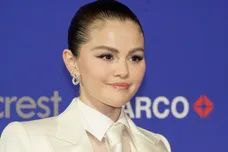 Syndication: Desert Sun