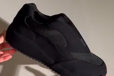 Yeezy-BL-01-Bully-Black