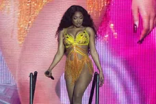 Megan Thee Stallion Bikini Vacation Photo Dump Hip Hop News