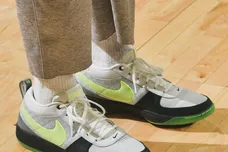 Nike-Book-1-Neon-Air-Max-95-HJ4388-001