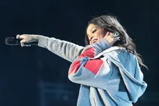 Rihanna Previews Next Album Not Commercial Music News