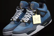 air-jordan-4-michigan-pe-sneaker-news
