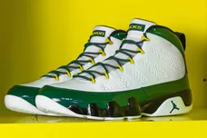 air-jordan-9-oregon-ducks-pe-sneaker-news