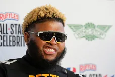 NBA: All Star-Celebrity Game-Team Bonds at Team Rice