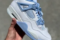 air-jordan-4-forget-me-not-sneaker-news